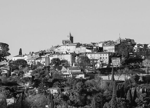 Pompes Funèbres à Grasse, Mougins, Le Cannet : Un accompagnement sur mesure dans un moment douloureux